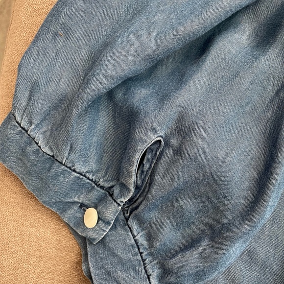 Kate Spade off-the-shoulder soft cotton denim top. Size medium. - Picture 3 of 5